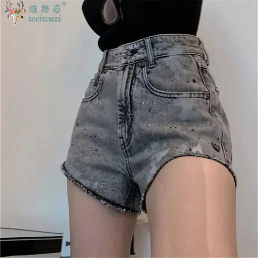 Vintage Y2K Embroidered Denim Shorts | High-Waisted Streetwear Jean Shorts
